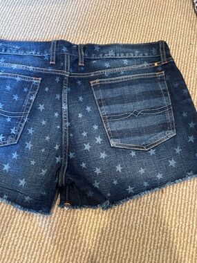 NWT Lucky Brand Dark Blue Stars and Stripes Riley Denim Cutoff Shorts size 32